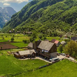Bujtina Polia Bauernhof Theth